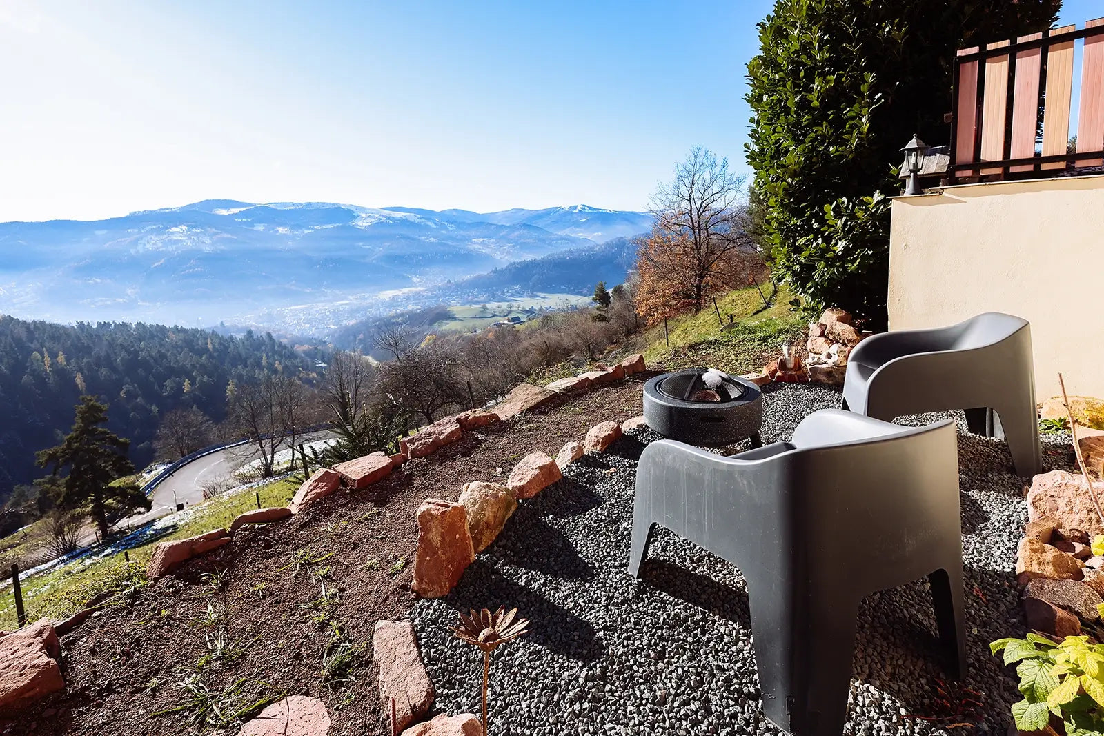 Photographie immobilier haut de gamme à Hohrod avec vue sur les Vosges - The Mimari Group pour Welmo